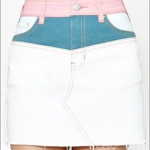 Color block denim skirt